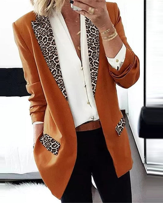 Peyton™ – Leopard Accent Coat for Bold Autumn Style