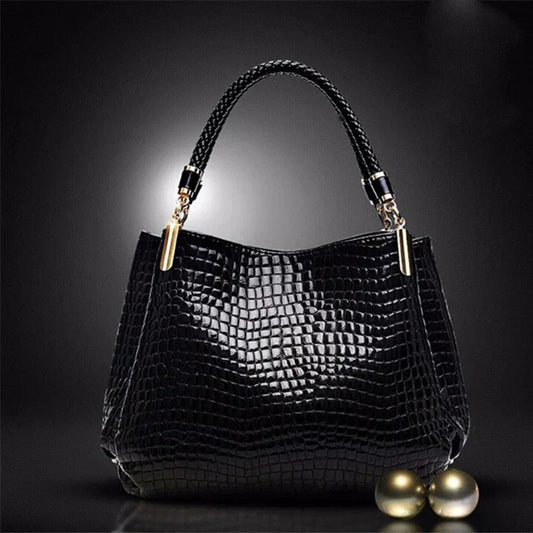 Calista™ – Crocodile Pattern Handbag with Everyday Elegance