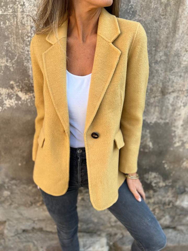 Suzanne - Casual Blazer Melbourne Gallery